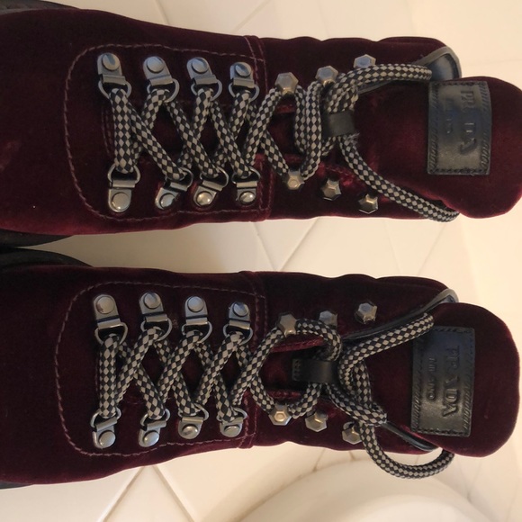 Velvet Prada boots - Picture 6 of 7